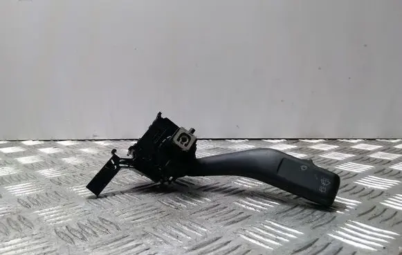 Volkswagen Golf V Wiper control stalk 1K0953519