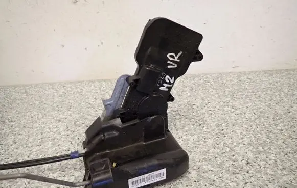 Mazda 2 Rear door lock 