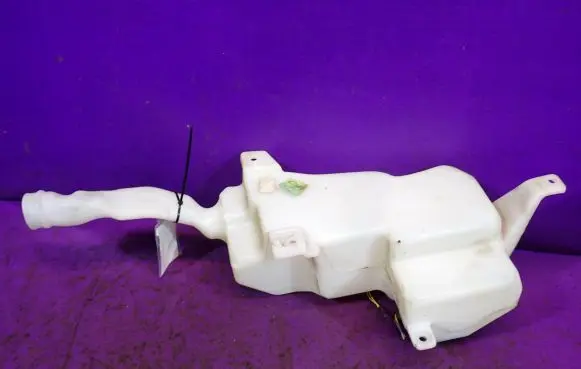 Fiat Sedici Windshield washer fluid reservoir/tank 38400-79J