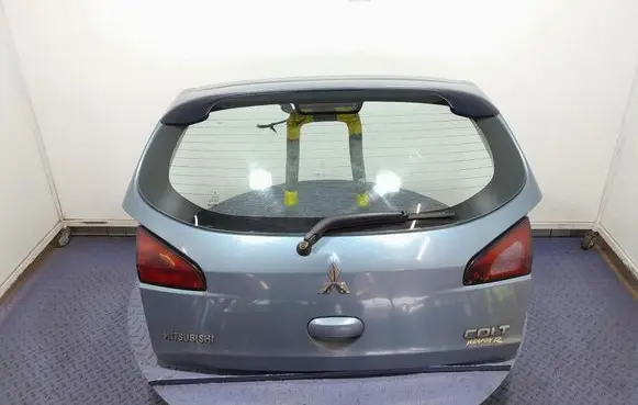 Mitsubishi Colt Tailgate/trunk/boot lid