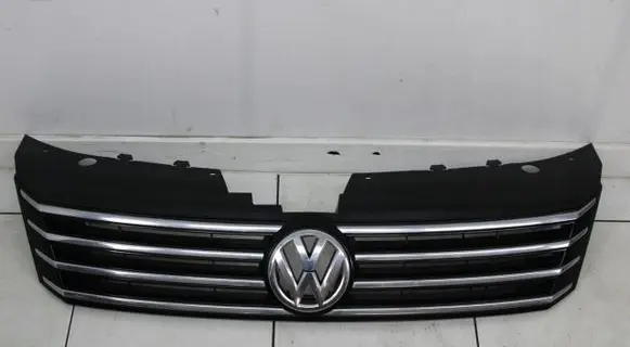 Volkswagen PASSAT B7 Front bumper upper radiator grill 3AA853653