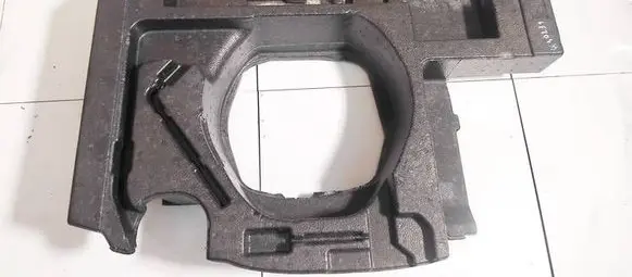 Mazda CX-3 Spare wheel section trim d10f688mx k2402