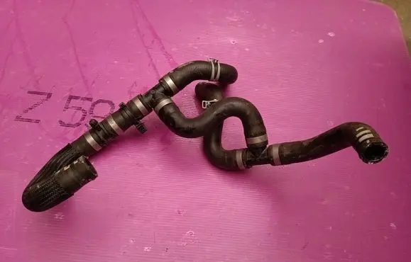 Renault Arkana Coolant pipe/hose