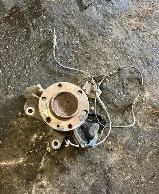 Mercedes-Benz Sprinter W906 Front wheel hub