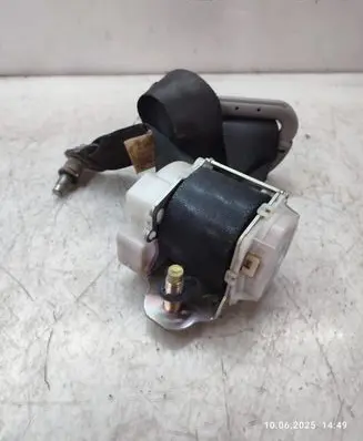 Nissan Pathfinder R51 Third row seat belt 7P1120