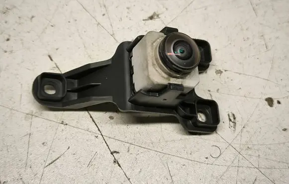 Land Rover Defender Reversing camera L8B219H422AD