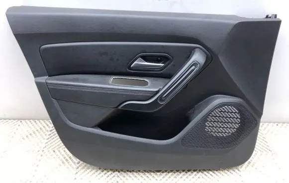 Dacia Duster II Front door card panel trim 