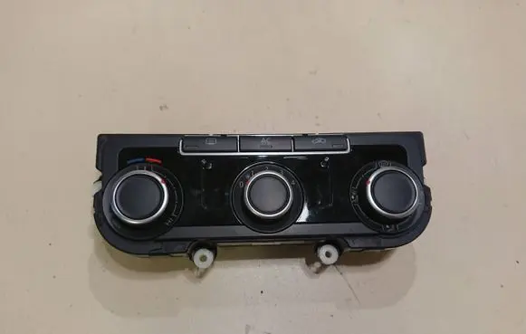 Volkswagen Golf VI Climate control unit 7N0907426AM 5HB00975170