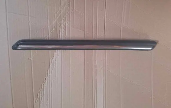 Mercedes-Benz 280 450 W116 Fender trim (molding) 0442