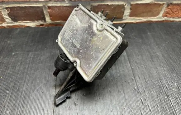 Mercedes-Benz E W212 ABS Pump A0094316212 10021208754