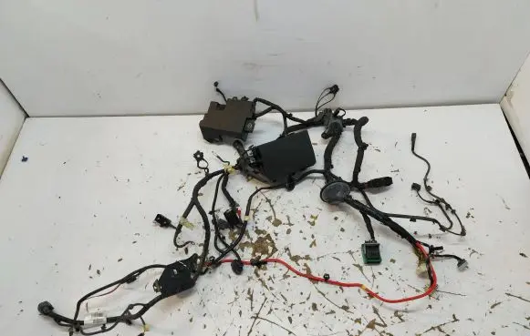 Volvo XC40 Engine installation wiring loom 32276375