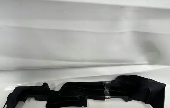 Audi A5 Fender end trim 8W6821169E