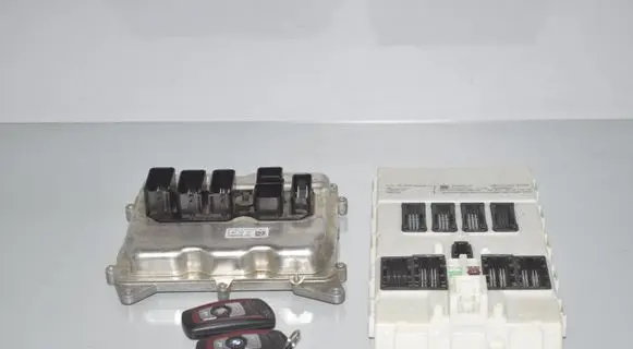 BMW 3 F30 F35 F31 Engine ECU kit and lock set 8601159 9303544 12147649131
