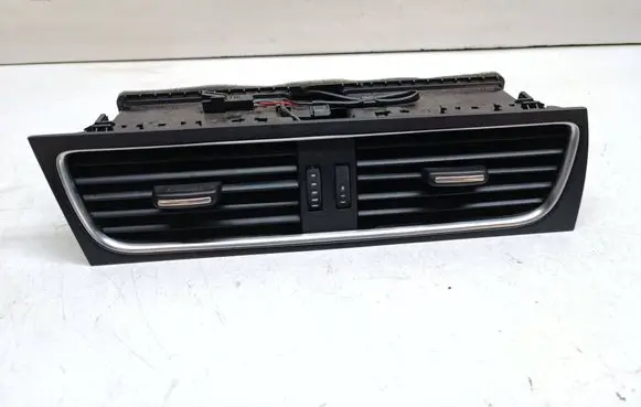 Audi A5 8T 8F Dash center air vent grill 8T1820951A