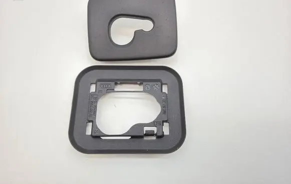 Audi Q7 4M Cargo luggage net fixing mount 4M0861305A 4M0861303A