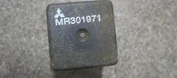 Mitsubishi Outlander Other relay 858787A MR301971