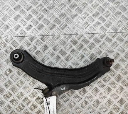 Renault Zoe Front lower control arm/wishbone 545050399R