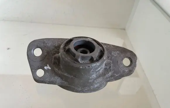 Volkswagen Touran I Front shock absorber mounting bracket 1K0513353H
