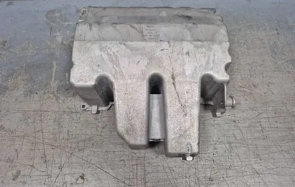 Volkswagen Polo IV 9N3 Oil sump 045103603D