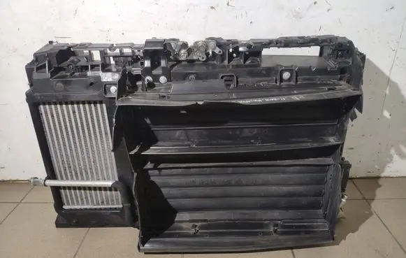 Peugeot 208 II Radiator set 98572280 9850128380