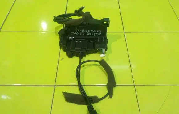 Renault Kangoo II Front door lock LEWY 14AB108 7AF8B2AFE0764BACB
