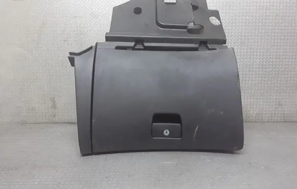 Chevrolet Cruze Glove box set 96985561
