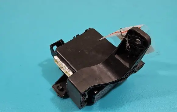 Toyota Land Cruiser (J200) Central body control module 82731-60250 IMPRK1430436