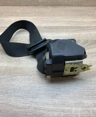 BMW 7 E38 Front seatbelt 8162704 0707494