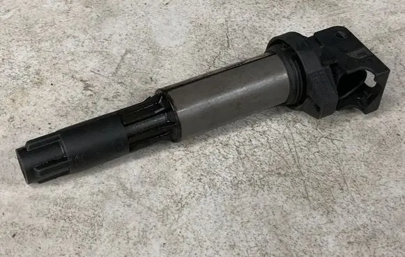 BMW 3 E90 E91 High voltage ignition coil 0221504100