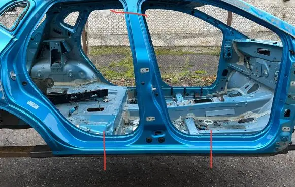 Renault Captur Pillar (middle) 