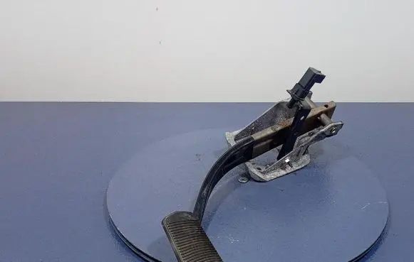 Jeep Grand Cherokee Accelerator throttle pedal