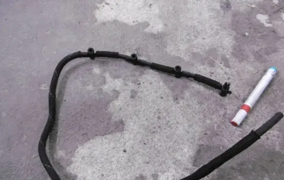 BMW 5 E60 E61 Fuel return line/hose 