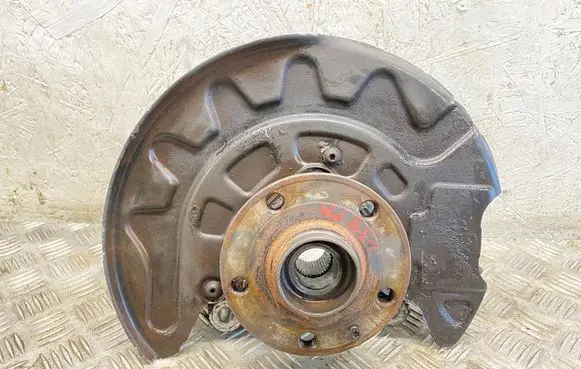 Volkswagen Touran III Front wheel hub 5G0407257A