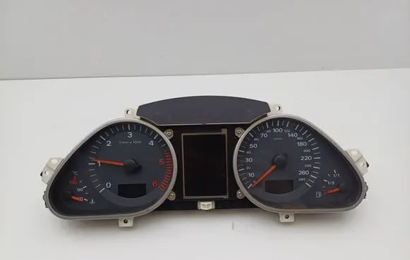 Audi A6 S6 C6 4F Speedometer (instrument cluster) 4F0920931F