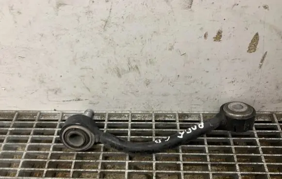 Volkswagen Touareg II Rear upper control arm/wishbone