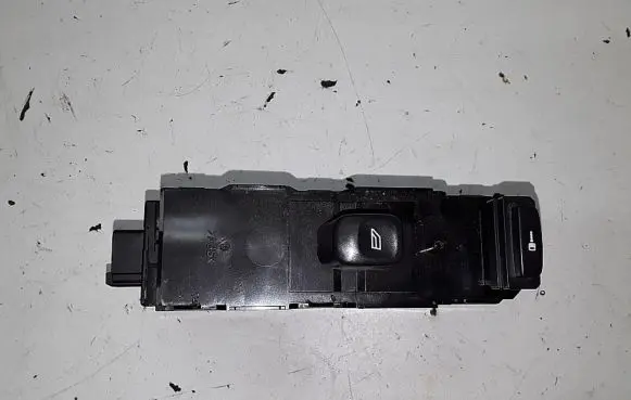 Volvo V70 Electric window control switch 30658147