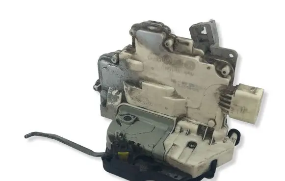 Audi A6 S6 C6 4F Rear door lock 4F0839016A