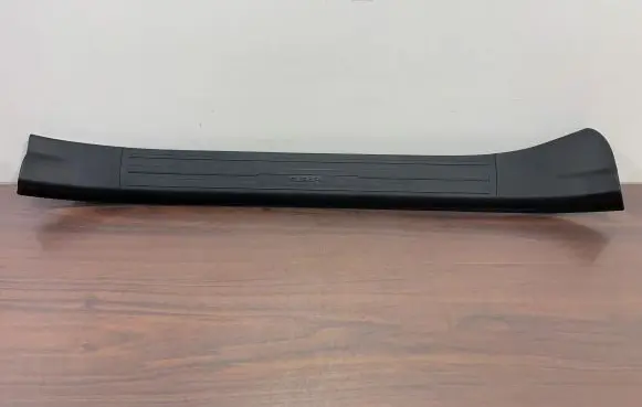 Subaru Forester SK Front sill trim cover 94060SJ030