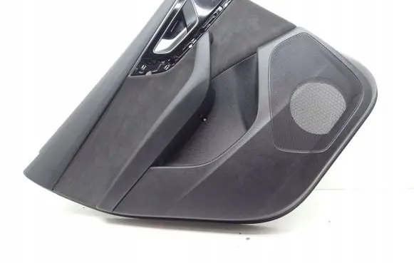 Audi Q7 4M Rear door card panel trim
