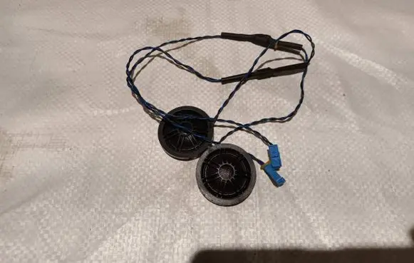 BMW X3 F25 Front door high frequency speaker 9220750