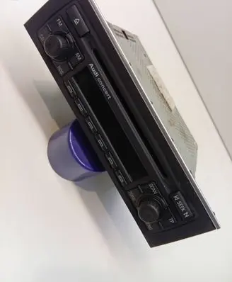 Audi A4 S4 B7 8E 8H Radio/CD/DVD/GPS head unit 8E0035186
