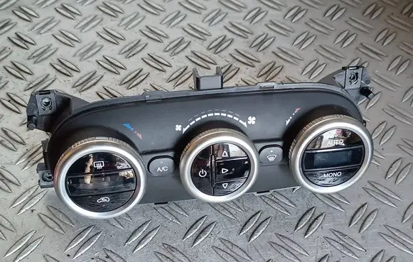 Fiat 500L Climate control unit 12221222 07355761680 A83030000