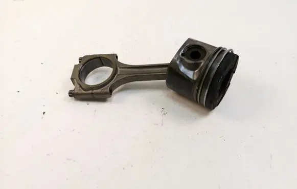 Volvo V70 Piston 