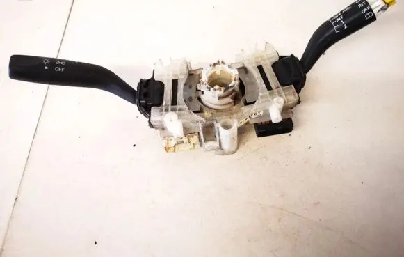 Mazda 323 F Indicator stalk ge6t17b366