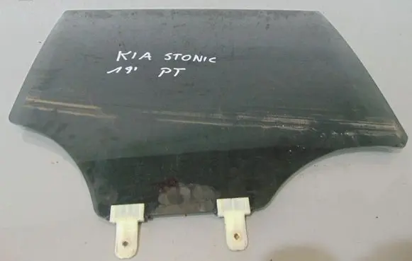 KIA Stonic Rear door window glass