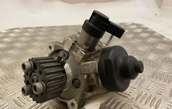 Audi A5 Sportback 8TA Fuel injection high pressure pump 03L130755AC