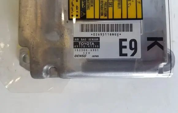 Toyota Prius (XW20) Airbag control unit/module 8917047390 1523006951