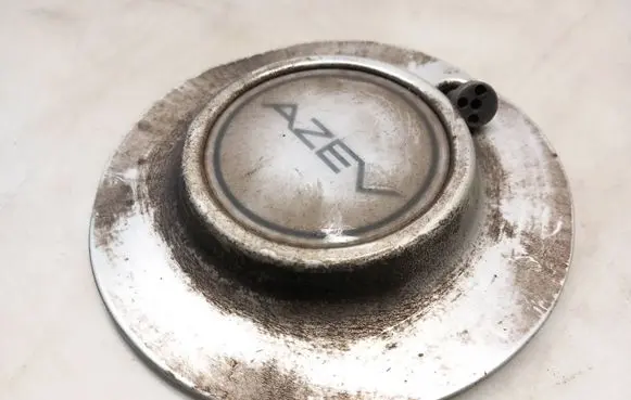 Audi 80 90 S2 B4 Non-original wheel cap 