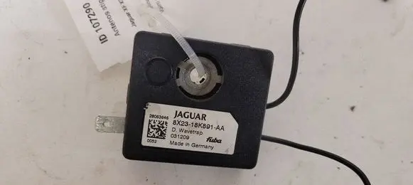 Jaguar XF X250 Aerial antenna amplifier 8X2318K891AA