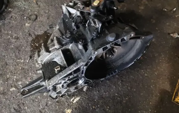 Hyundai Santa Fe Manual 6 speed gearbox 4300038070 D05